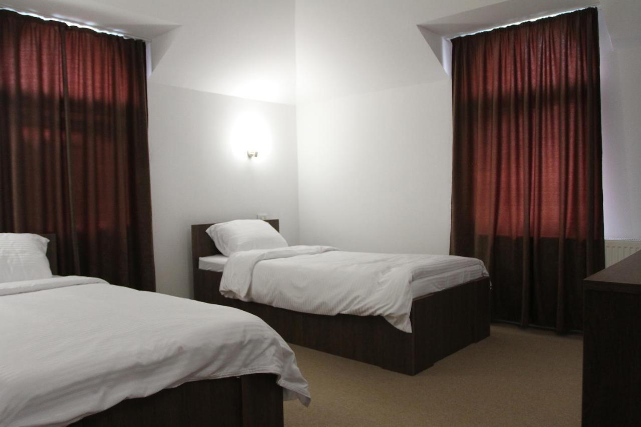 Hotel Andalus Skopje Eksteriør bilde