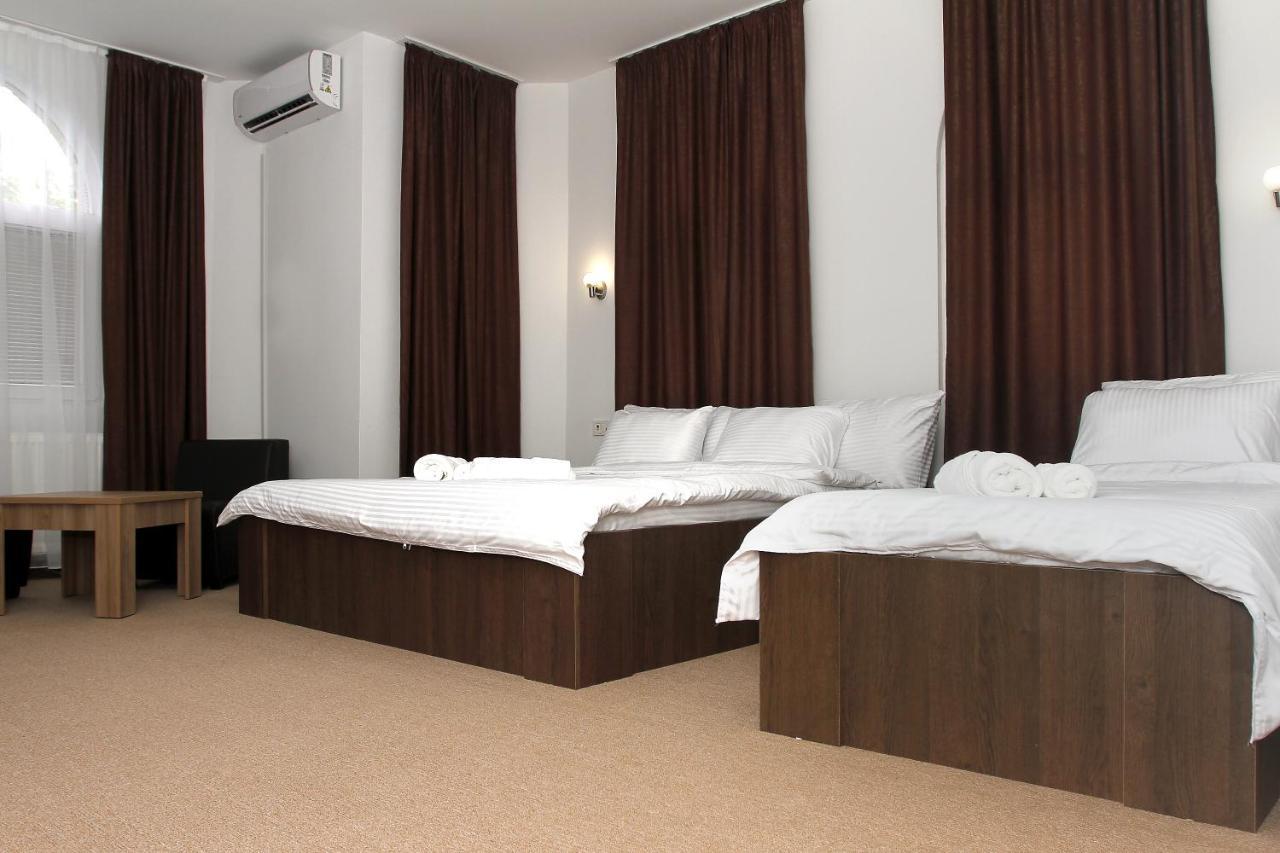 Hotel Andalus Skopje Eksteriør bilde