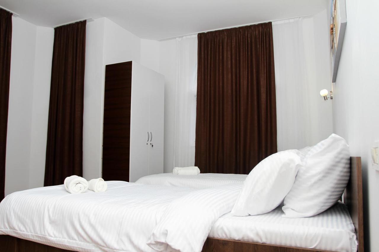 Hotel Andalus Skopje Eksteriør bilde