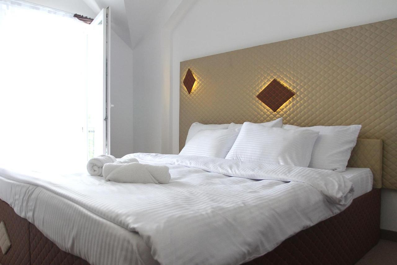 Hotel Andalus Skopje Eksteriør bilde