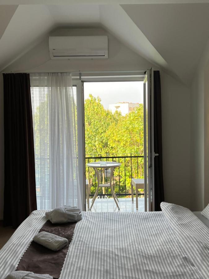 Hotel Andalus Skopje Eksteriør bilde